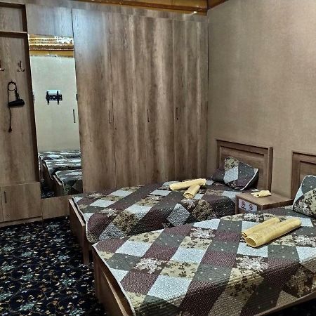 Uvaysiy Family Guest House Marghilon Kültér fotó