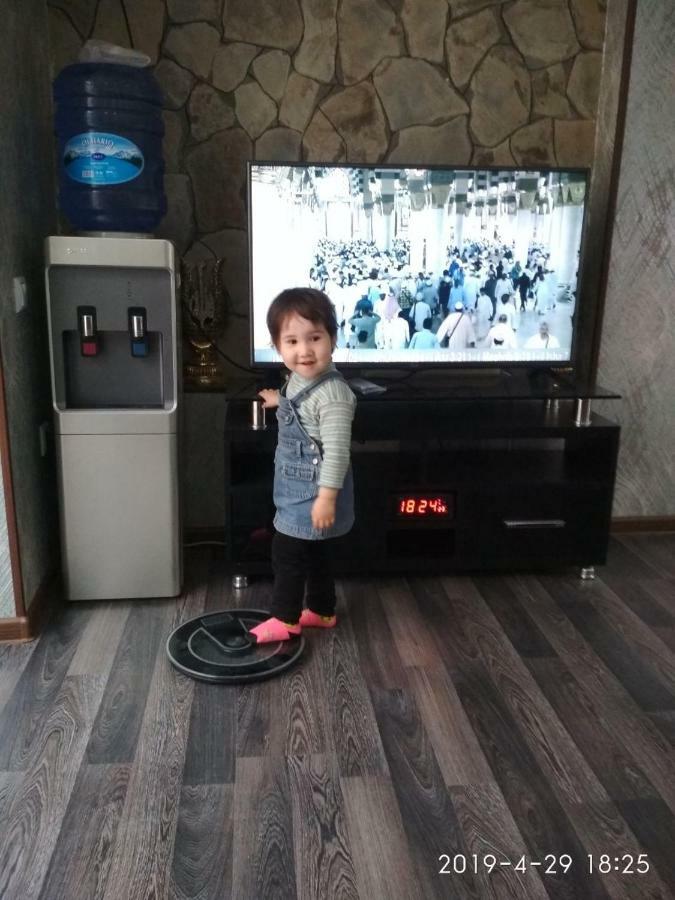 Uvaysiy Family Guest House Marghilon Kültér fotó