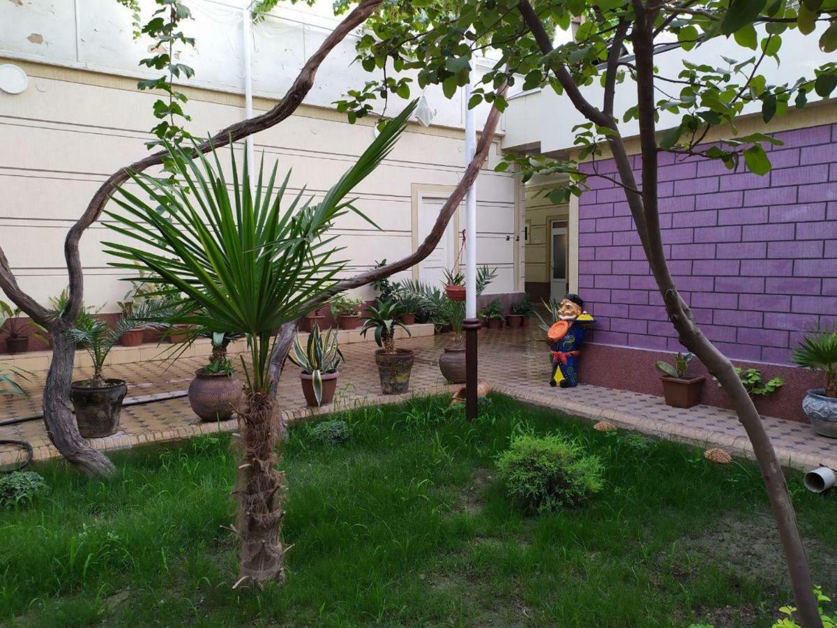 Uvaysiy Family Guest House Marghilon Kültér fotó