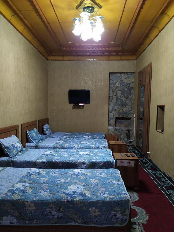 Uvaysiy Family Guest House Marghilon Kültér fotó